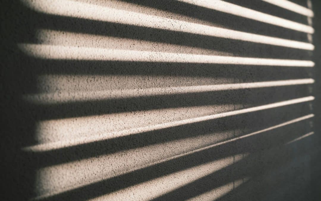 The Benefits of Automated Blinds in Smart Home Systems